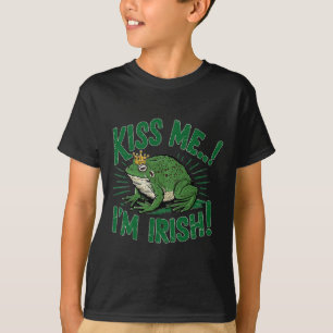 Camiseta Beije-me Eu Sou Príncipe Irlandês Sortudo Sapo Dia