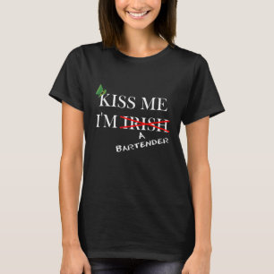 Camiseta Beije-me Im Irish em um barman