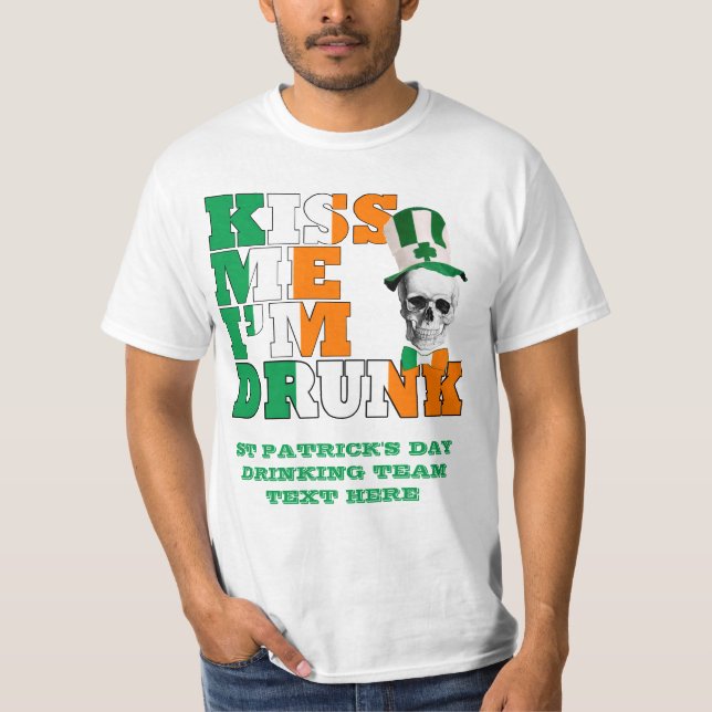 Camiseta Beije-me que eu sou St Patrick bêbedo (Frente)