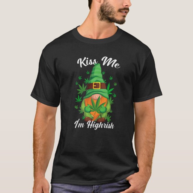 Camiseta Beije-me, sou a Alteza Engraçada e Engraçada. (Frente)