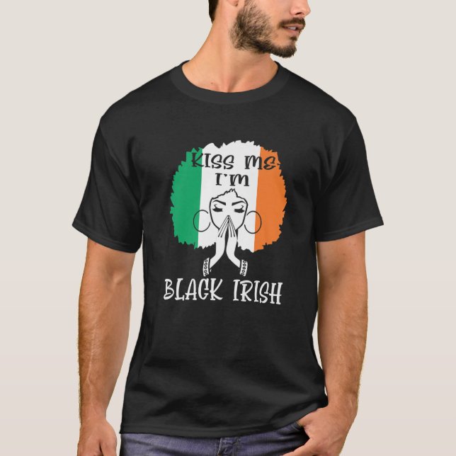 Camiseta Beije-me Sou Dia de São Patrício Negro Irlandês Mu (Frente)