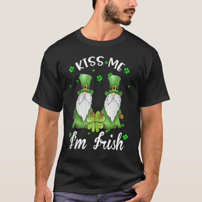 Camiseta Beije-me, sou irlandês Gnome Shamrock C Saint Patr (Frente)