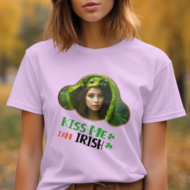 Camiseta Beije-me, sou irlandês - Shimmering Shamrock (Criador carregado)