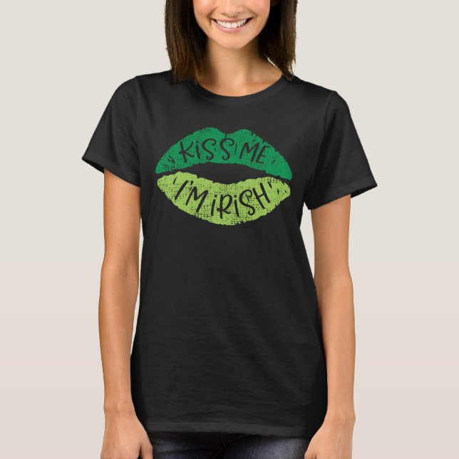 Camiseta Beije-me Sou Lábios Verde Irlandês Rua Patrick Day (Frente)