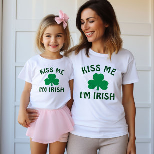 Camiseta Beije-Me, Sou Rua De Mulheres Verdes Irlandesas.