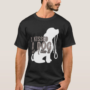 Camiseta Beijei Um Cachorro E Gostei De Cães Legal