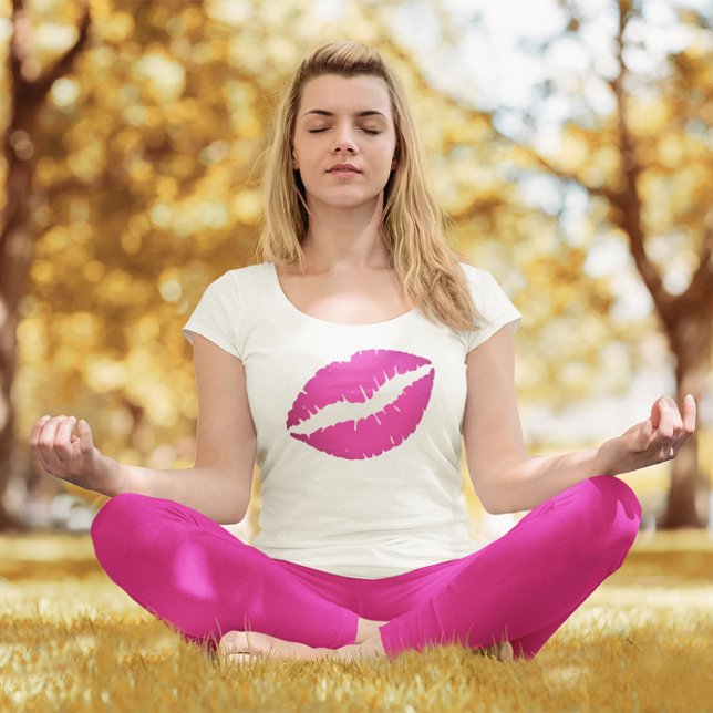 Camiseta Beijo de Batom Ombre Rosa Quente (Hot Pink Lipstick)