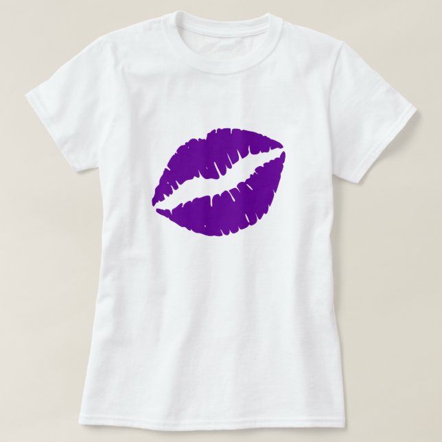 Camiseta Beijo de Batom Roxo (Frente do Design)