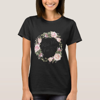 Camiseta Beijo Engraçado Me Beije Estou 75 Nk Rosas Floral