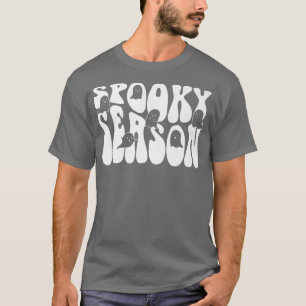 Camiseta Bela Retro Groovy Halloween Spooky Season Ghost 63