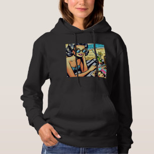 Camiseta Bela Senhora Retro na Praia com Coquetel