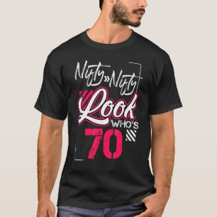 Camiseta Bela Vestida, que tem 70 anos de tripulação de ani