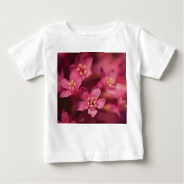 Camiseta Belas Flores Cor-de-Rosa