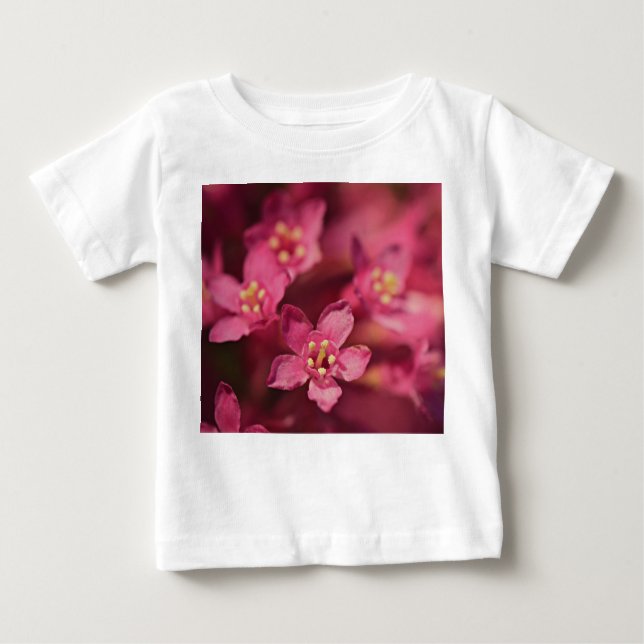 Camiseta Belas Flores Cor-de-Rosa (Frente)