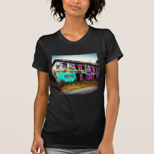 Camiseta Beleza na destruição   Casa abandonada