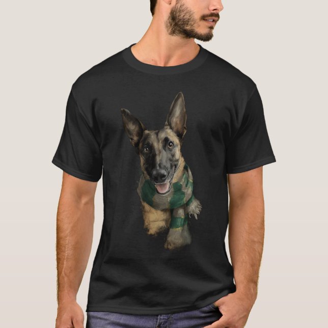 Camiseta Belgian Malinois Wearing a Scarf 2 (Frente)