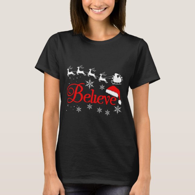 Camiseta Believe Christmas Xmas Santa Family Pajamas Holida (Frente)