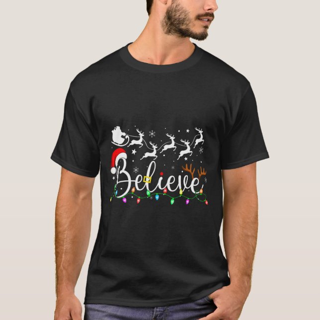 Camiseta Believe Santa Claus Believe Christmas Matching Paj (Frente)