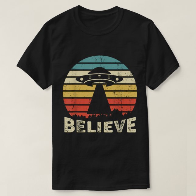 Camiseta Believe UFO Alien Retro Vintage Tee (Frente do Design)
