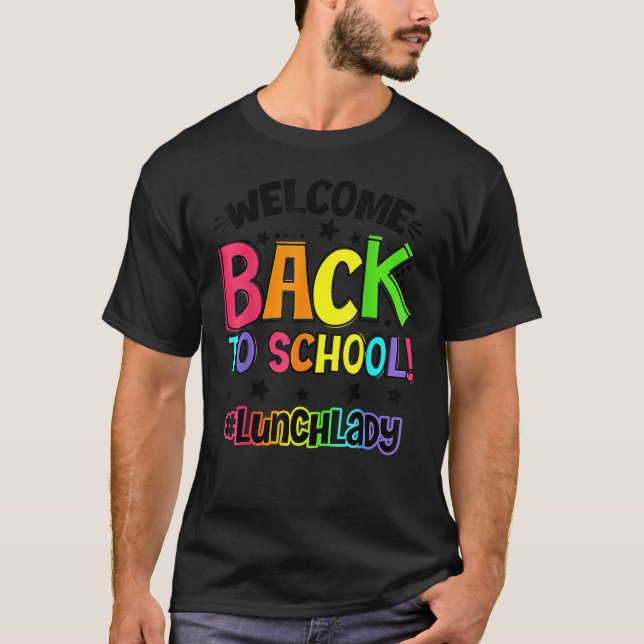 Camiseta Bem-vinda de Volta à Senhora do Almoço da Cafeteri (Frente)