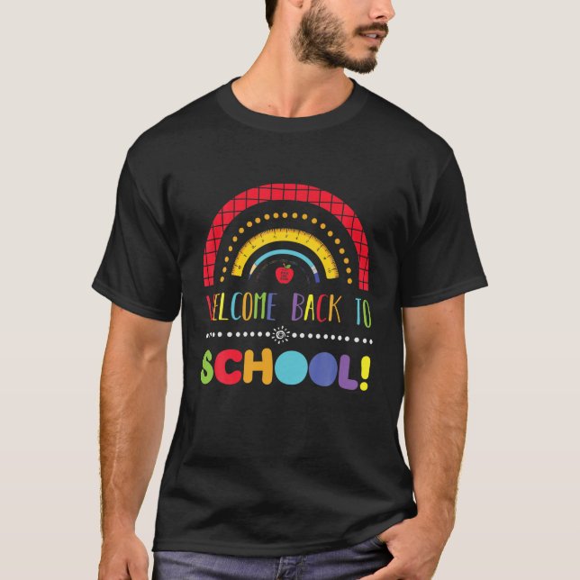 Camiseta Bem-Vindo À Escola Feliz Primeiro Dia Da Escola (Frente)