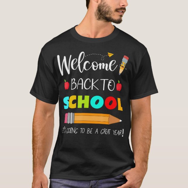 Camiseta Bem-vindos de Volta às Aulas Professores Alunos Pr (Frente)