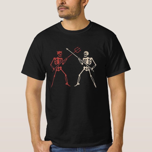Camiseta Bem vs Mal (Frente)