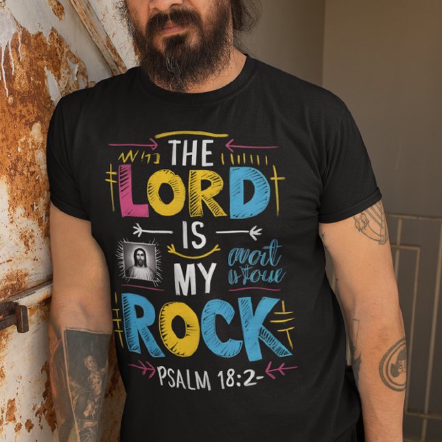 Camiseta Bençãos divinas: O Senhor é a minha pedra (Criador carregado)
