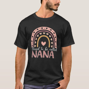 Camiseta Bendita por ser chamada de Nana Leopardo Arco-íris