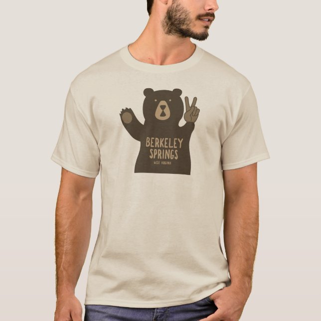 Camiseta Berkeley Springs West Virginia Peace Bear (Frente)