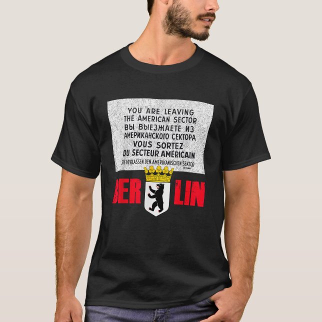 Camiseta Berlin Checkpoint Charlie Sign   (Frente)