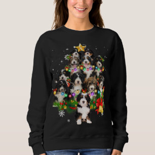 Camiseta Bernedoodle Christmas Dog Tree Lights Pajamas Fami
