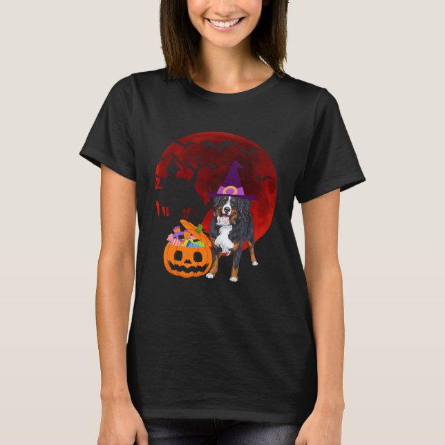 Camiseta Bernese Mountain Dog with witch hat Candy Pumpkin  (Frente)