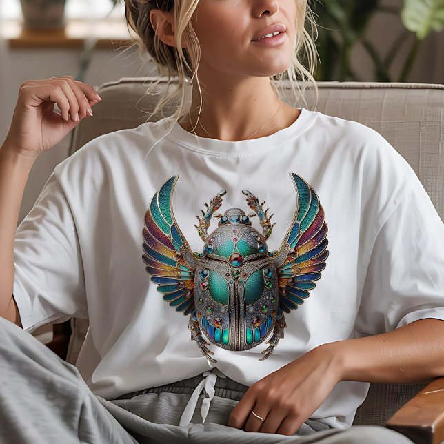 Camiseta Besouro Enfeitado com Joias (Criador carregado)