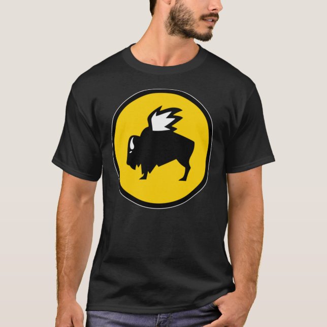 Camiseta BEST SELLING -Buffalo Wild Wings   MERCHANDISE  Es (Frente)