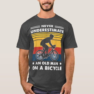 Camiseta Bicicleta Vintage Nunca Subestime um Homem Velho e