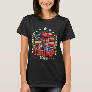 Camiseta Biden Vestindo Trump Red Hat Shirt Engraçado Trump