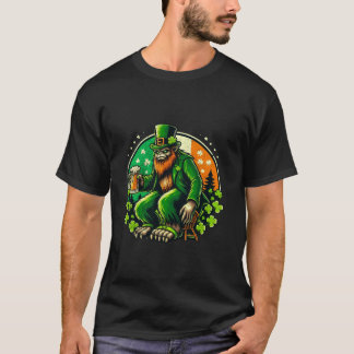 Camiseta Bigfoot Clover Leaf Leprechaun Bigfoot St Patricks