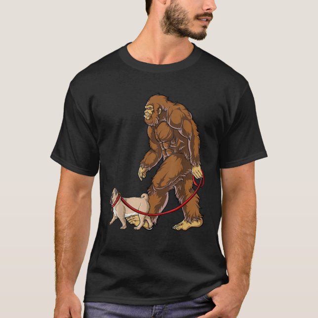 Camiseta Bigfoot Dog Walk Pug Men Women Sasquatch Lover Gif (Frente)