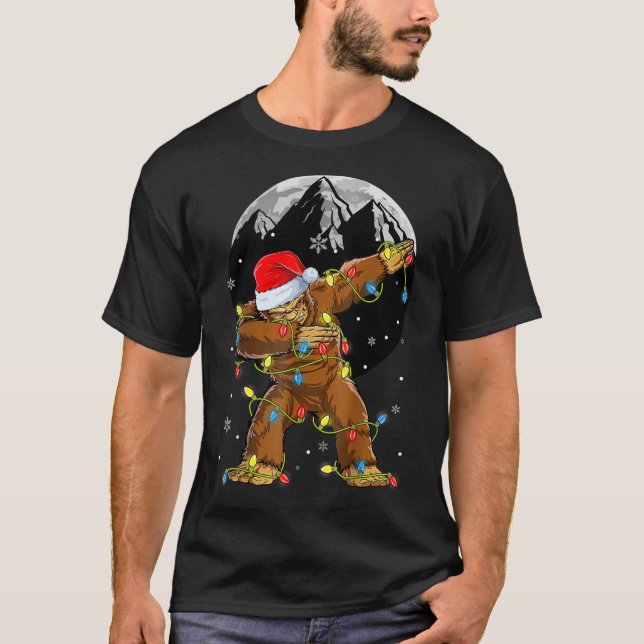 Camiseta Bigfoot Papais noeis Árvore de Natal Luzes Xmas Ho (Frente)