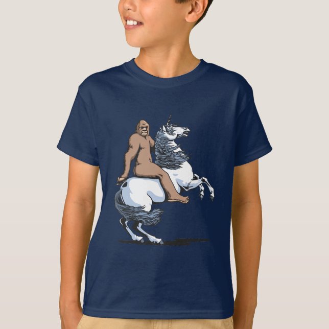 Camiseta Bigfoot que monta um unicórnio (Frente)
