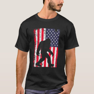 Camiseta Bigfoot Sasquatch American Flag
