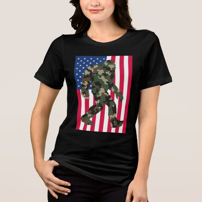 Camiseta Bigfoot Sasquatch Camuflagem  (Frente)