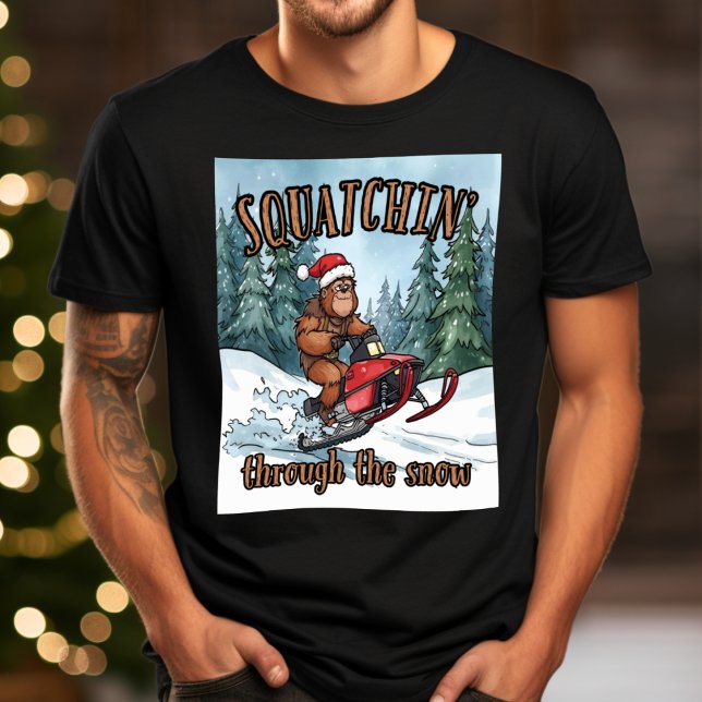 Camiseta Bigfoot Squatchin' through the Snow Christmas (Criador carregado)