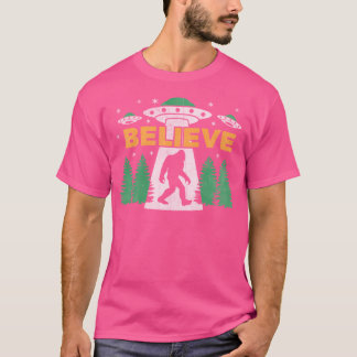 Camiseta Bigfoot Ufo Aliens acreditam que Sasquatch Yeti é