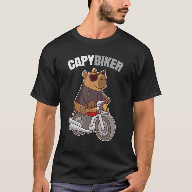 Camiseta Biker Capybara - Funny Capybiker (Frente)