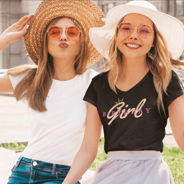 Camiseta Birthday Girl Typography & Crown, Simple,Modern (Criador carregado)
