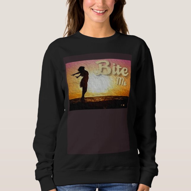 Camiseta Bite Me Girl on Beach Painting (Frente)