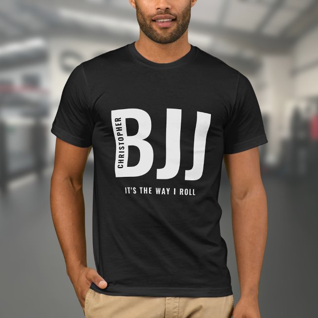 Camiseta BJJ O jeito que eu vou adicionar seu nome Jiu Jits (Black Jiu Jitsu T-shirt with white BJJ printed on chest.)