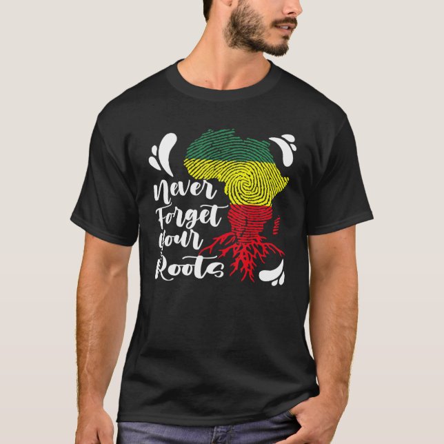 Camiseta Black History Never Forget Your African Roots Mela (Frente)